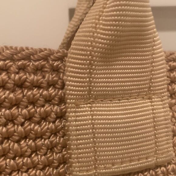 The Sak Elliott Lucca Handwoven Sand Tote - Sustainable, Lightweight, Casual Bag - Picture 4 of 8